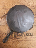Antique gate-marked unknown #8 skillet. Est 1880’s. Left single spout heat ring bottom w/ semi fancy handle Skillet