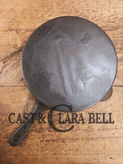 Antique gate-marked unknown #8 skillet. Est 1880’s. Left single spout heat ring bottom w/ semi fancy handle Skillet