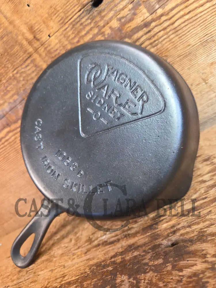 Awesome 1920’s Era Wagner Sidney -O- #3 Skillet with ’Pie’ Logo and Smooth Bottom 1053 - Skillet