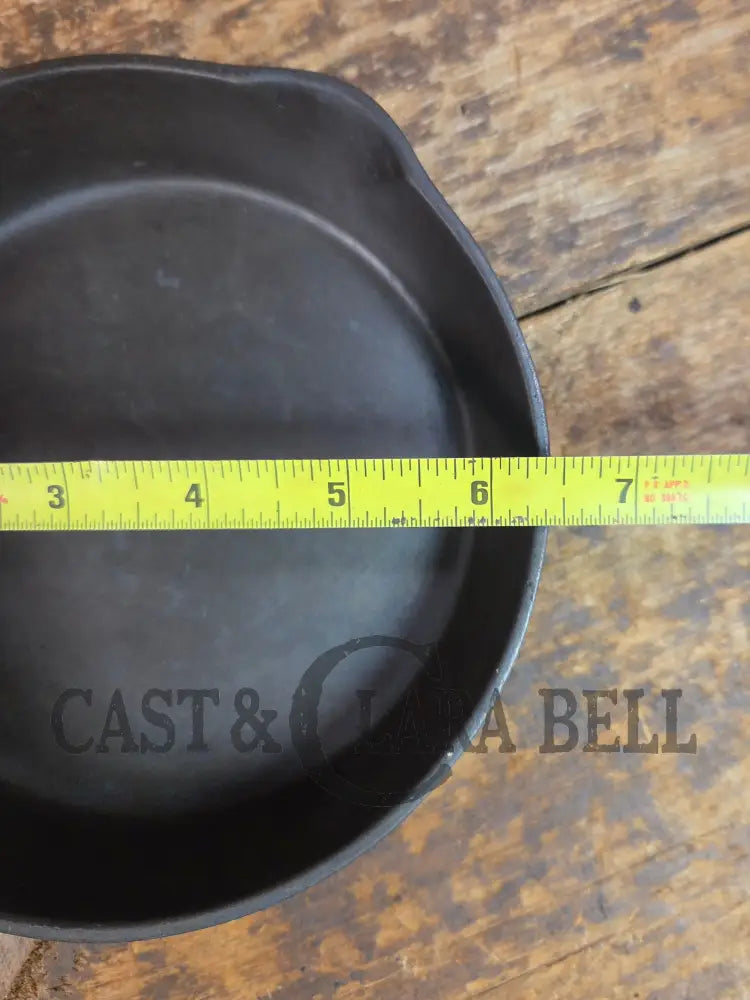 Awesome 1920’s Era Wagner Sidney -O- #3 Skillet with ’Pie’ Logo and Smooth Bottom 1053 D - Skillet