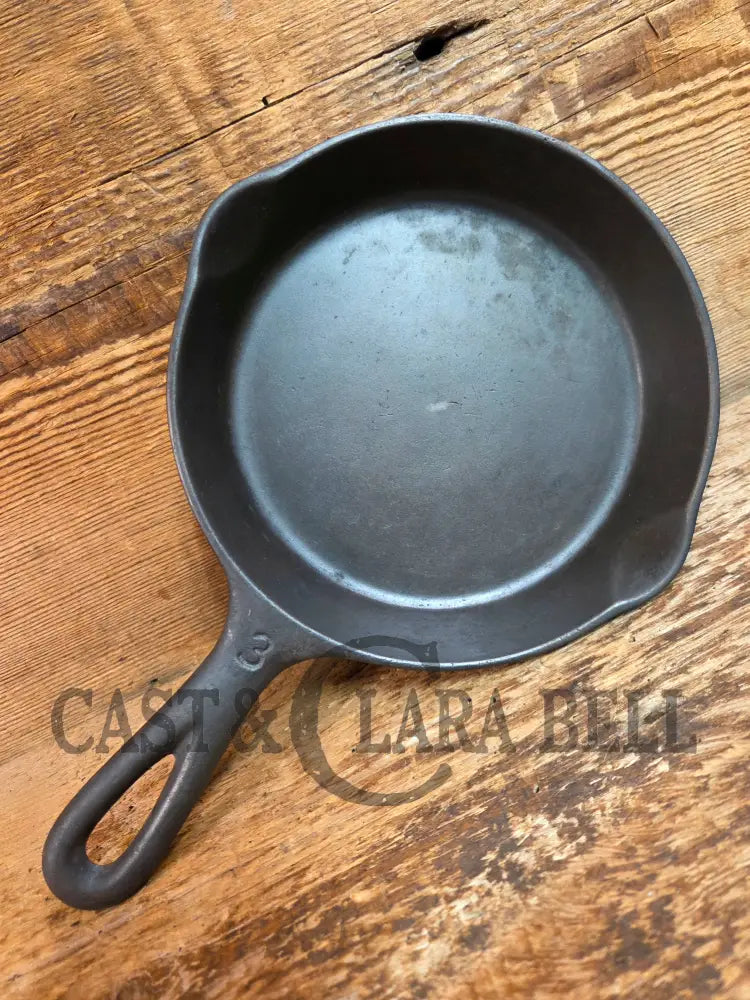 Awesome 1920’s Era Wagner Sidney -O- #3 Skillet with ’Pie’ Logo and Smooth Bottom 1053 D - Skillet