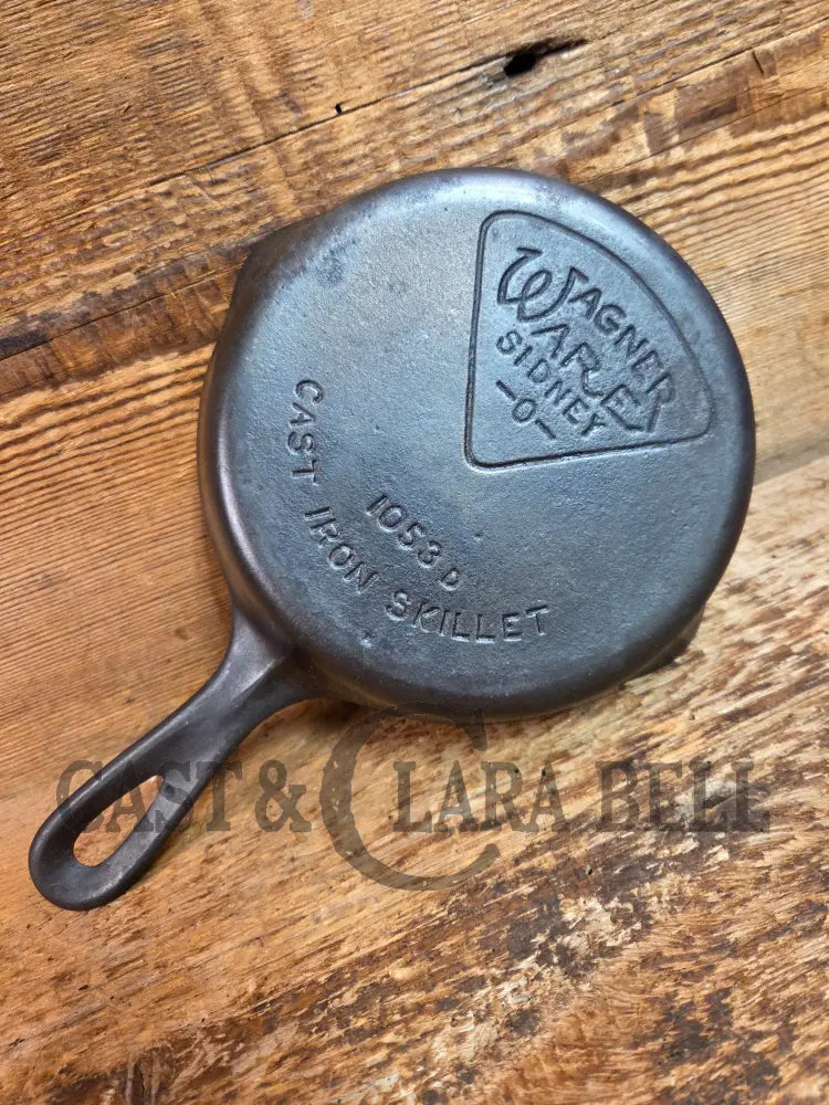 Awesome 1920’s Era Wagner Sidney -O- #3 Skillet with ’Pie’ Logo and Smooth Bottom 1053 D - Skillet