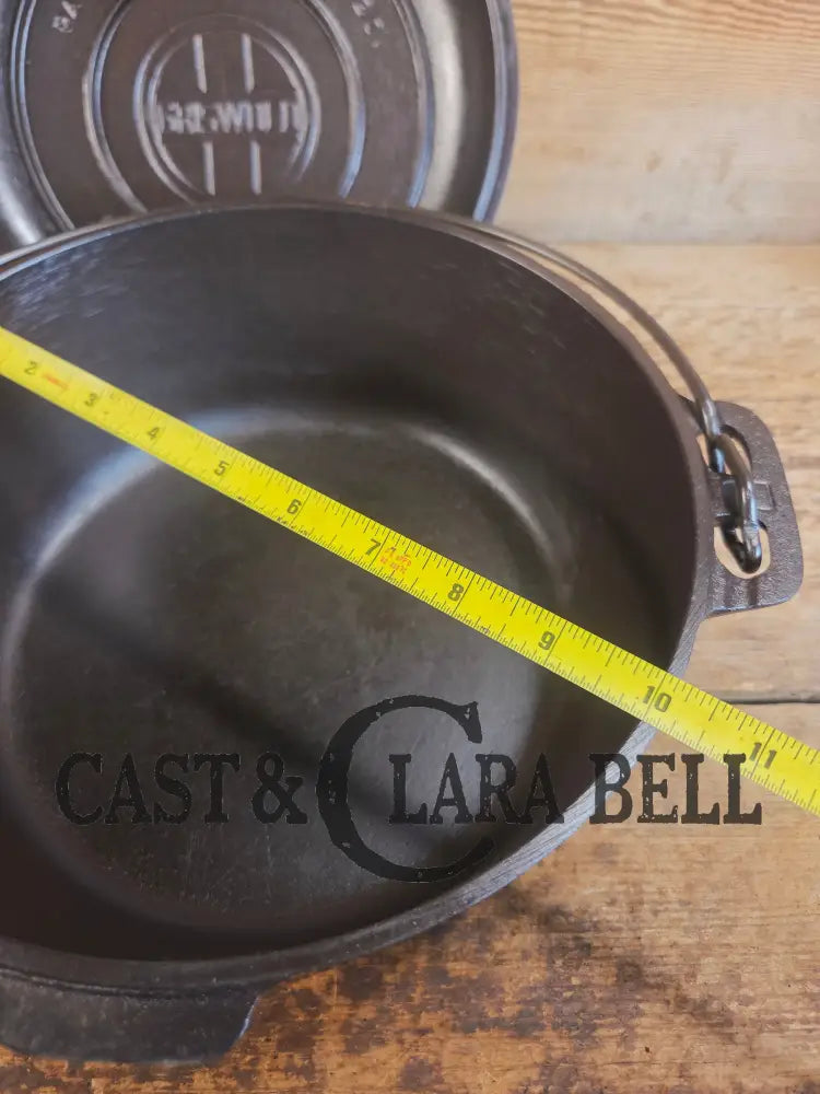 Awesome! 1920’s Griswold #8 Tite-Top Cast Iron Dutch Oven 833 A and high dome matching Griswold Lid 2551 - Dutch Ovens