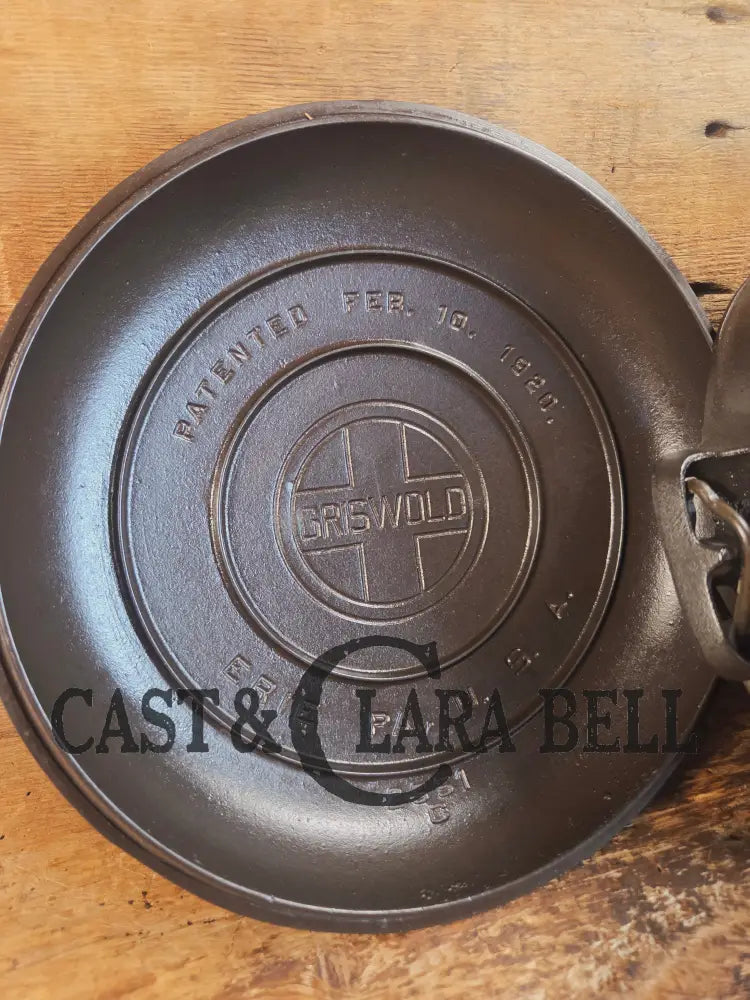 Awesome! 1920’s Griswold #8 Tite-Top Cast Iron Dutch Oven 833 A and high dome matching Griswold Lid 2551 - Dutch Ovens