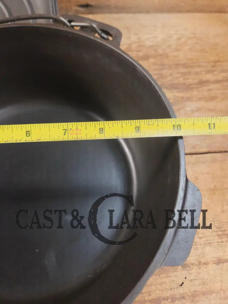 Awesome! 1920’s Griswold #8 Tite-Top Cast Iron Dutch Oven 833 F and high dome matching Griswold Lid 2551 Dutch Ovens