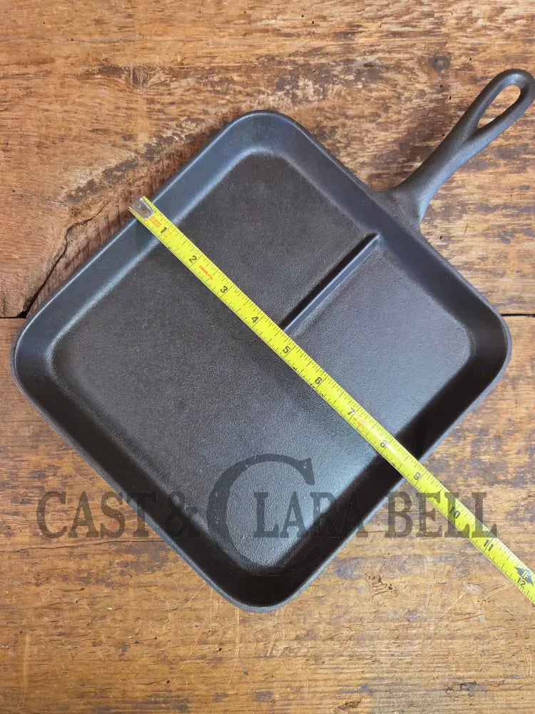 Awesome 1930-40’s Era Lodge Bacon & Egg Breakfast Skillet. Great gift idea for the everyday cook in your life!