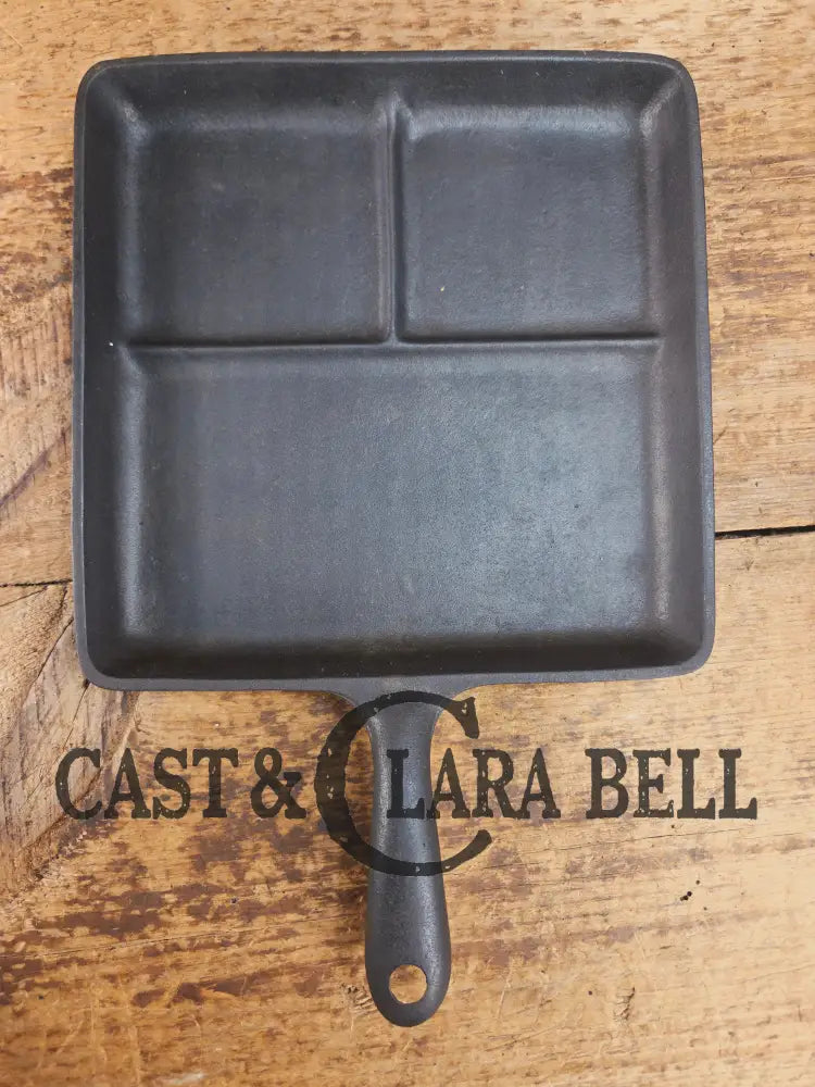 Awesome. 1930’s Era Wagner Ware Bacon and Egg Cast Iron Breakfast Skillet 1101 A14. Great gift idea! Skillet