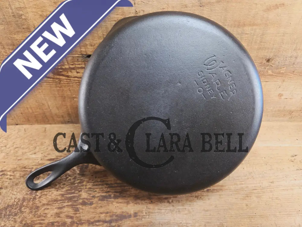 Awesome bacon skillet. Big 1930’s Wagner Ware #10 Cast Iron Skillet with Stylized Logo 1060 R Skillet