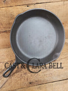 Awesome big bacon skillet! Big 1930’s Wagner Ware #10 Cast Iron Skillet with Stylized Logo 1060 A Skillet