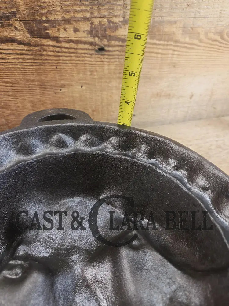 Awesome gift idea!! Vintage ’Pig Head’ mold restored and ready to use! Bakeware