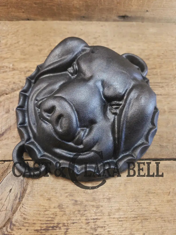 Awesome gift idea!! Vintage ’Pig Head’ mold restored and ready to use! Bakeware