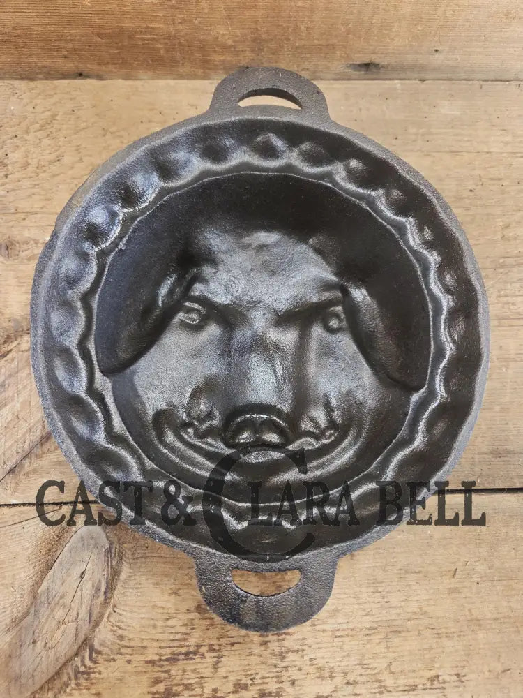 Awesome gift idea!! Vintage ’Pig Head’ mold restored and ready to use! Bakeware