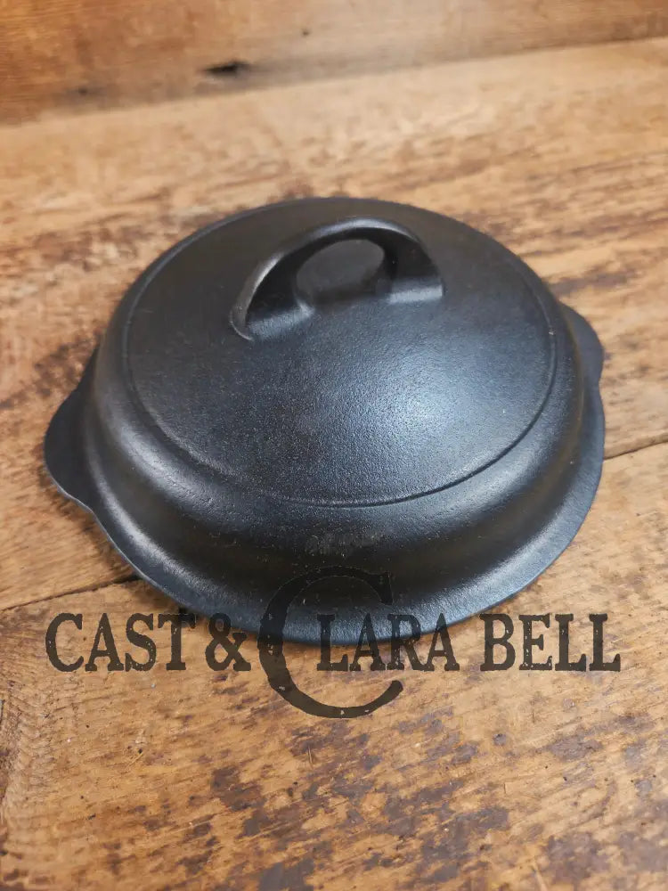 Awesome Griswold No. 3 Cast Iron Skillet Lid with Small Block Logo 1093. Tough to find so cool to own! Skillet