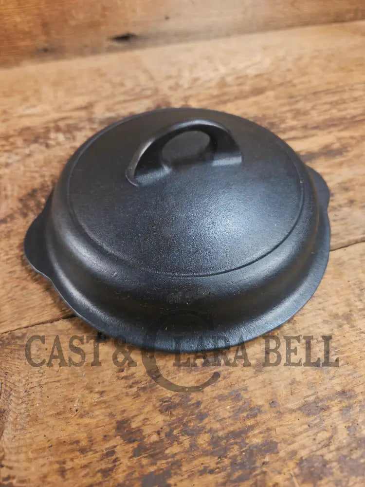 Awesome Griswold No. 3 Cast Iron Skillet Lid with Small Block Logo 1093. Tough to find so cool to own! Skillet