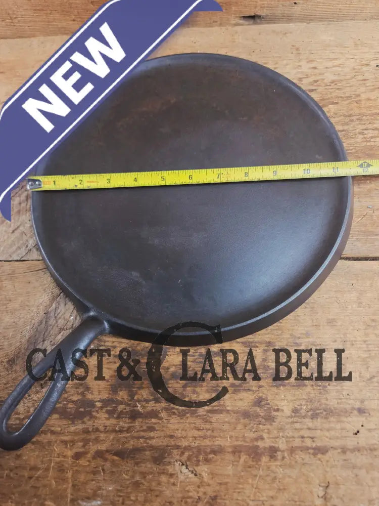 Awesome pizza griddle or for breakfast hot cakes! 1920’’s #10 Griswold Large Block cast iron Griddle 610 Griddle