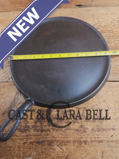 Awesome pizza griddle or for breakfast hot cakes! 1920’’s #10 Griswold Large Block cast iron Griddle 610 Griddle