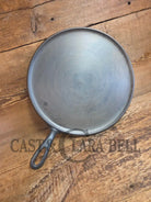 Awesome pizza griddle or for breakfast hot cakes! 1920’’s #10 Griswold Large Block cast iron Griddle 610 - Griddle