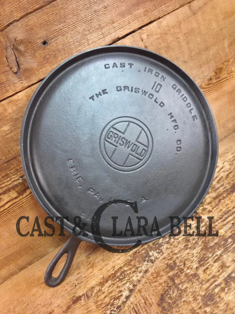 Awesome pizza griddle or for breakfast hot cakes! 1920’’s #10 Griswold Large Block cast iron Griddle 610 Griddle