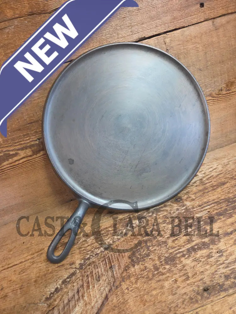 Awesome pizza griddle or for breakfast hot cakes! 1920’’s #10 Griswold Large Block cast iron Griddle 610 - Griddle