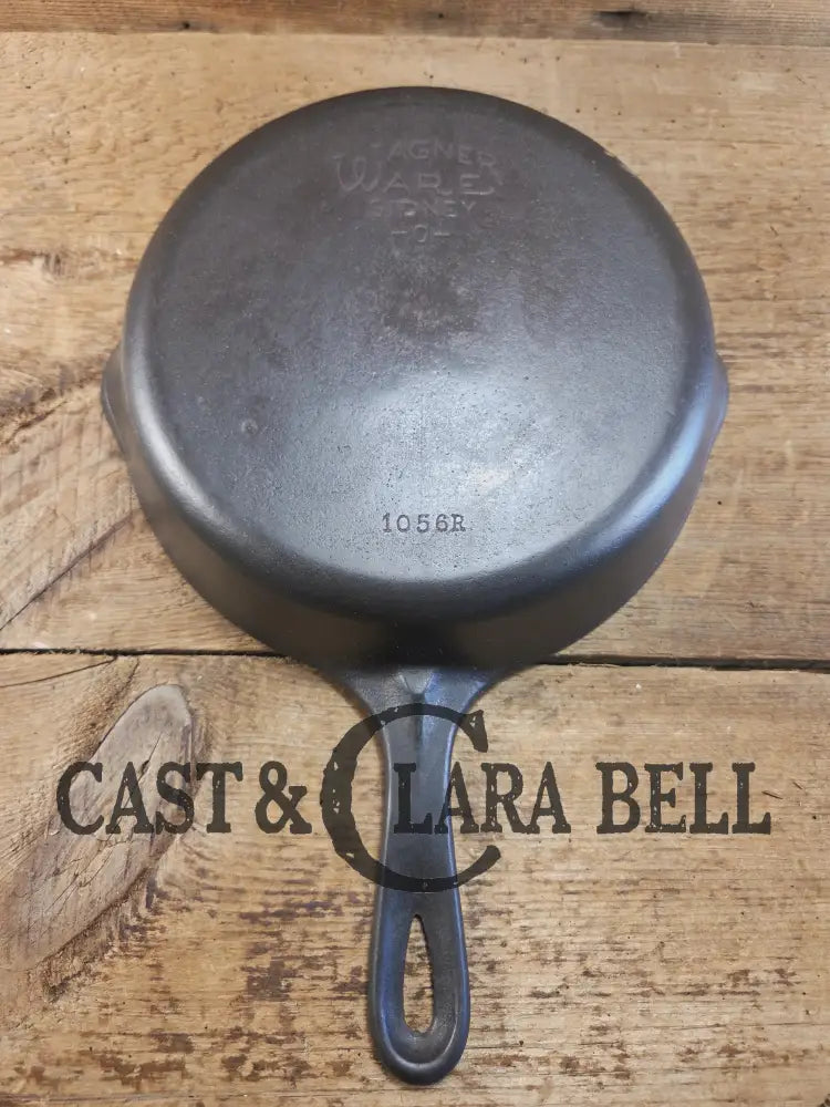 Awesome saute and side skillet! 1930’s Wagner Ware #6 Cast Iron Skillet 1056 R Smooth Bottom Skillet