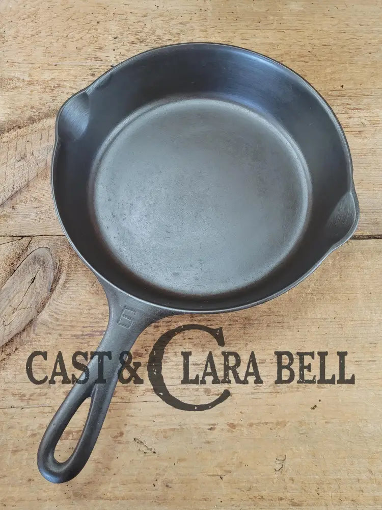 Awesome saute skillet! 1930’s Griswold #6 cast iron Skillet with Large Block Logo and Smooth Bottom 699 A