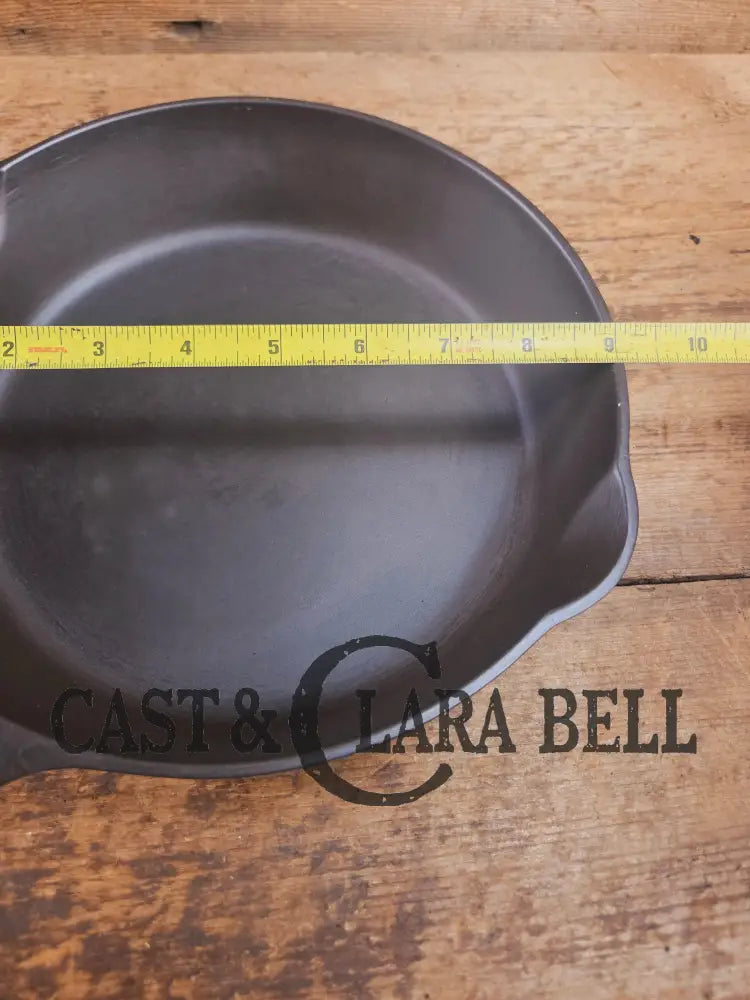 Awesome saute skillet! 1930’s Griswold #6 cast iron Skillet with Large Block Logo and Smooth Bottom 699 J Skillet