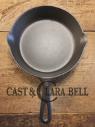 Awesome saute skillet! 1930’s Griswold #6 cast iron Skillet with Large Block Logo and Smooth Bottom 699 J Skillet