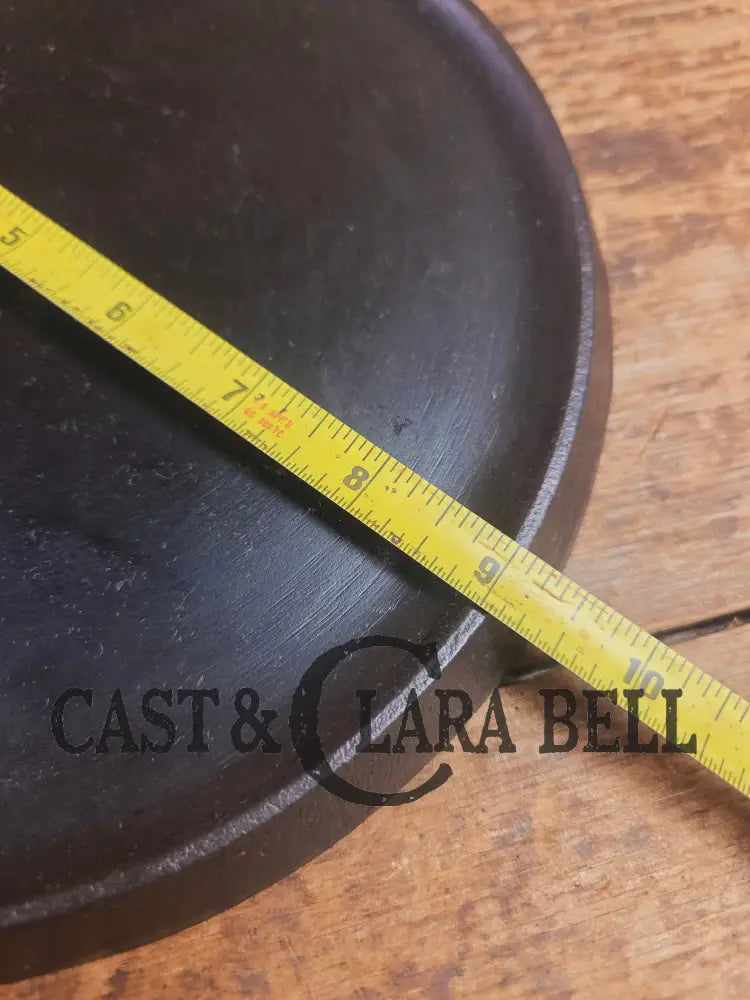 Awesome single serve piece! Lightweight early 1910’s Era Griswold Slant Logo Vintage Griddle #8 Erie 738 Griddle