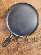 Awesome single serve piece! Lightweight early 1920 Griswold Slant Logo Vintage Griddle #8 Erie 738 - Griddle