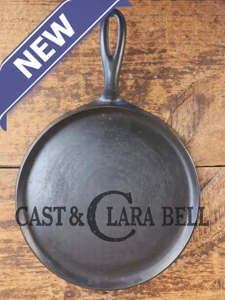 Awesome single serve piece! Lightweight early 1920 Griswold Slant Logo Vintage Griddle #8 Erie 738 - Griddle