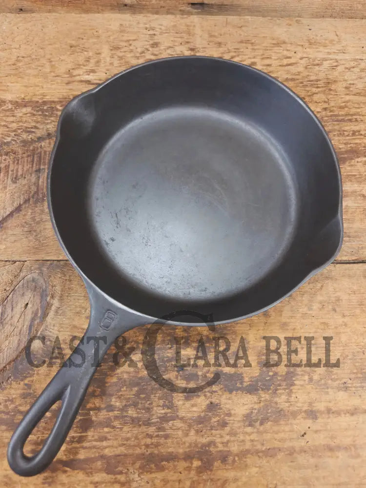 BEAUTIFUL! 1910-20’s Griswold #6 Skillet with Heat Ring and Large Block Logo 699 B - Skillet