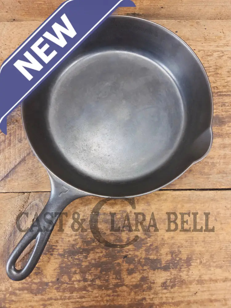 BEAUTIFUL! 1910-20’s Griswold #7 Skillet with Heat Ring and Large Block Logo 701 - Skillet