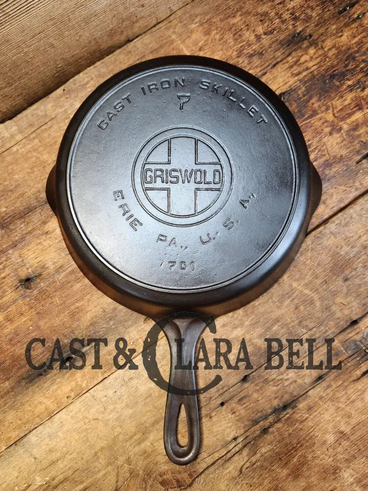 Beautiful! 1910-20’S Griswold #7 Skillet With Heat Ring And Large Block Logo 701.