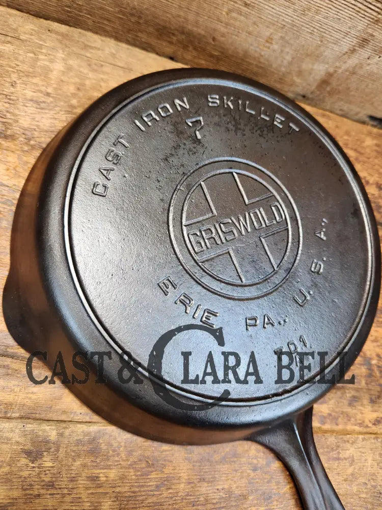 Beautiful! 1910-20’S Griswold #7 Skillet With Heat Ring And Large Block Logo 701.