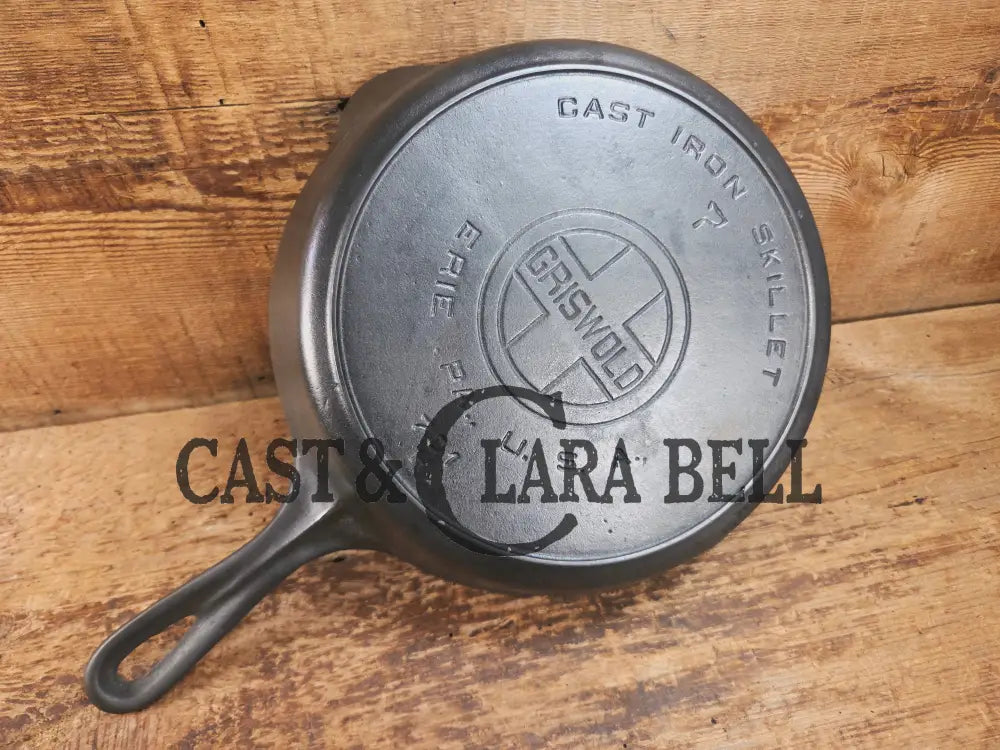 BEAUTIFUL! 1910-20’s Griswold #7 Skillet with Heat Ring and Large Block Logo 701 Skillet