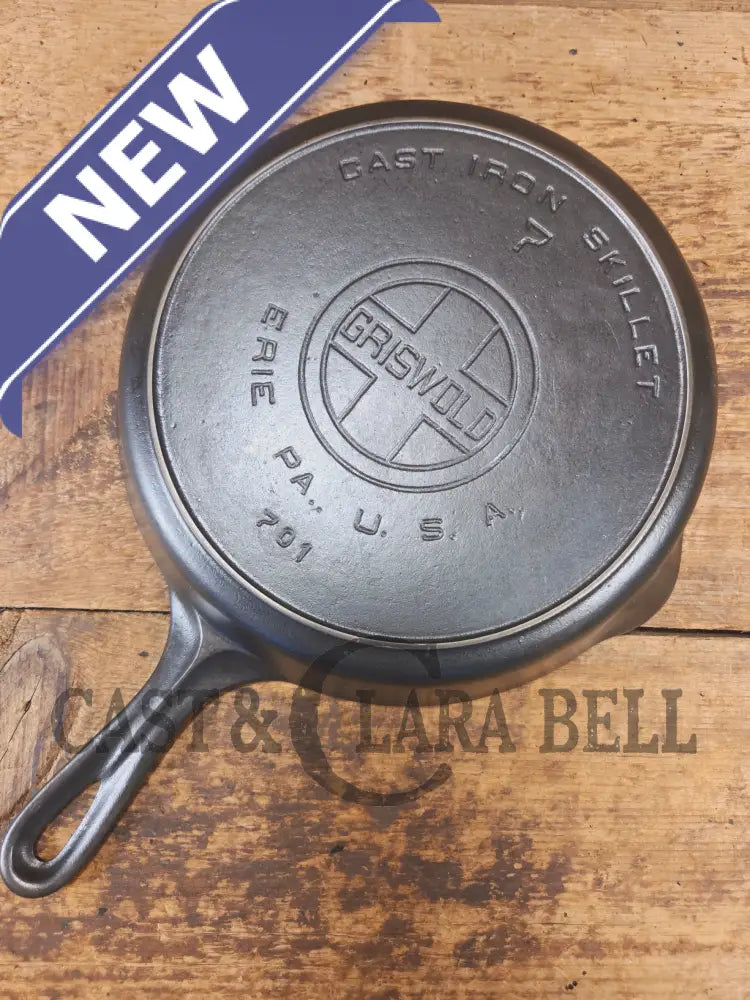 BEAUTIFUL! 1910-20’s Griswold #7 Skillet with Heat Ring and Large Block Logo 701 - Skillet