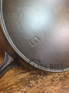 Beautiful 1910’s Early Favorite Piqua Ware #9 Cast Iron Skillet Smiley Logo Skillet