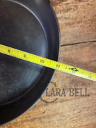 Beautiful 1910’s Early Favorite Piqua Ware #9 Cast Iron Skillet Smiley Logo Skillet