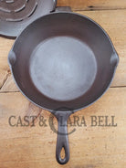 Beautiful! 1920’S Chicago Hardware Foundry #8 Diamond ’B’ Chicken Fryer. Matching 8 1/2 C Lid