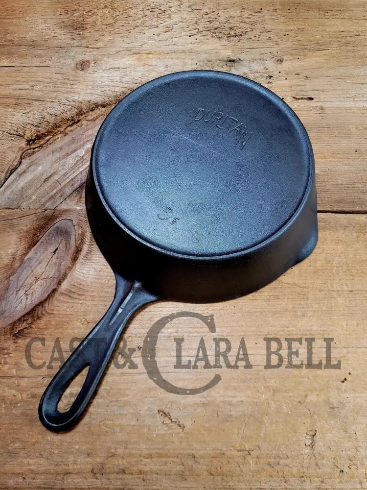 Beautiful! 1920’S Favorite Made Puritan No. 5 Cast Iron Skillet W Heat Ring! Unique Handle Style.