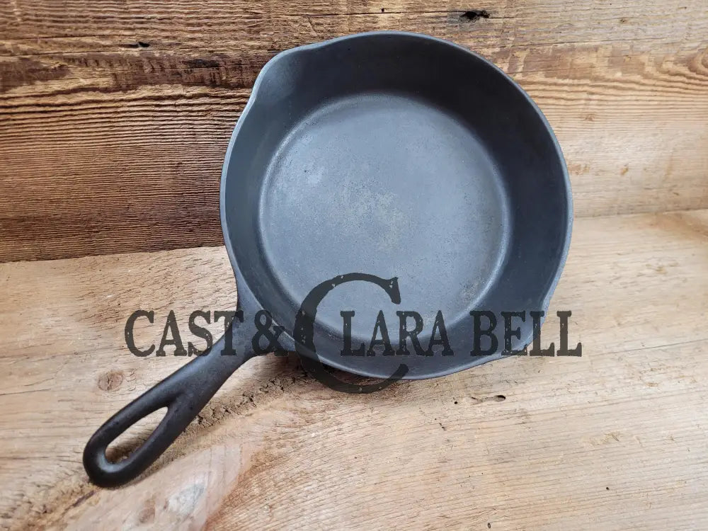 Beautiful! 1920’S Favorite Made Puritan No. 5 Cast Iron Skillet W Heat Ring! Unique Handle Style.