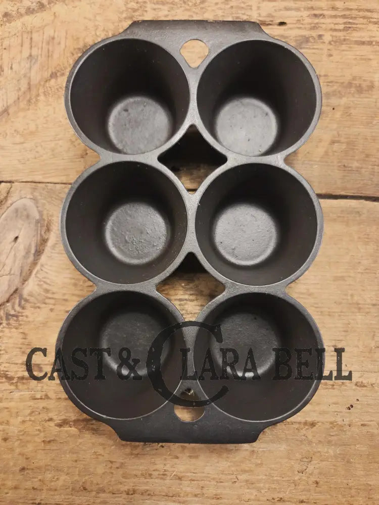 Beautiful 1920’s Griswold 6 Cup Muffin/Popover Pan 6141 Variation 4 Rarity 3. Restored Seasoned and Ready to Use!