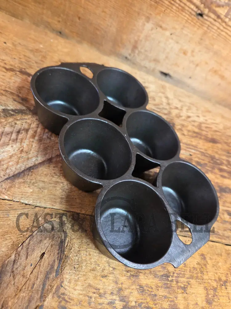 Beautiful 1920’s Griswold 6 Cup Muffin/Popover Pan 6141 Variation 5 Rarity 3. Amazing gift (Copy) Bakeware