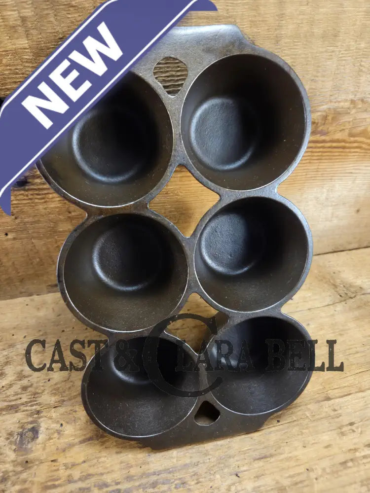 Beautiful 1920’s Griswold 6 Cup Muffin/Popover Pan 6141 Variation 5 Rarity 3. Amazing gift Bakeware