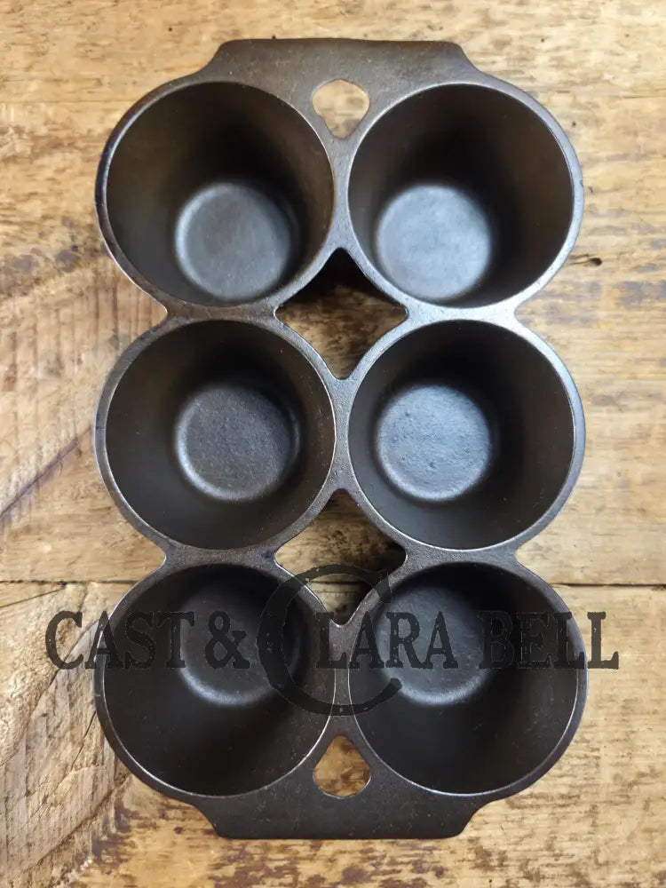 Beautiful 1920’s Griswold 6 Cup Muffin/Popover Pan 6141 Variation 5 Rarity 3. Amazing gift Bakeware