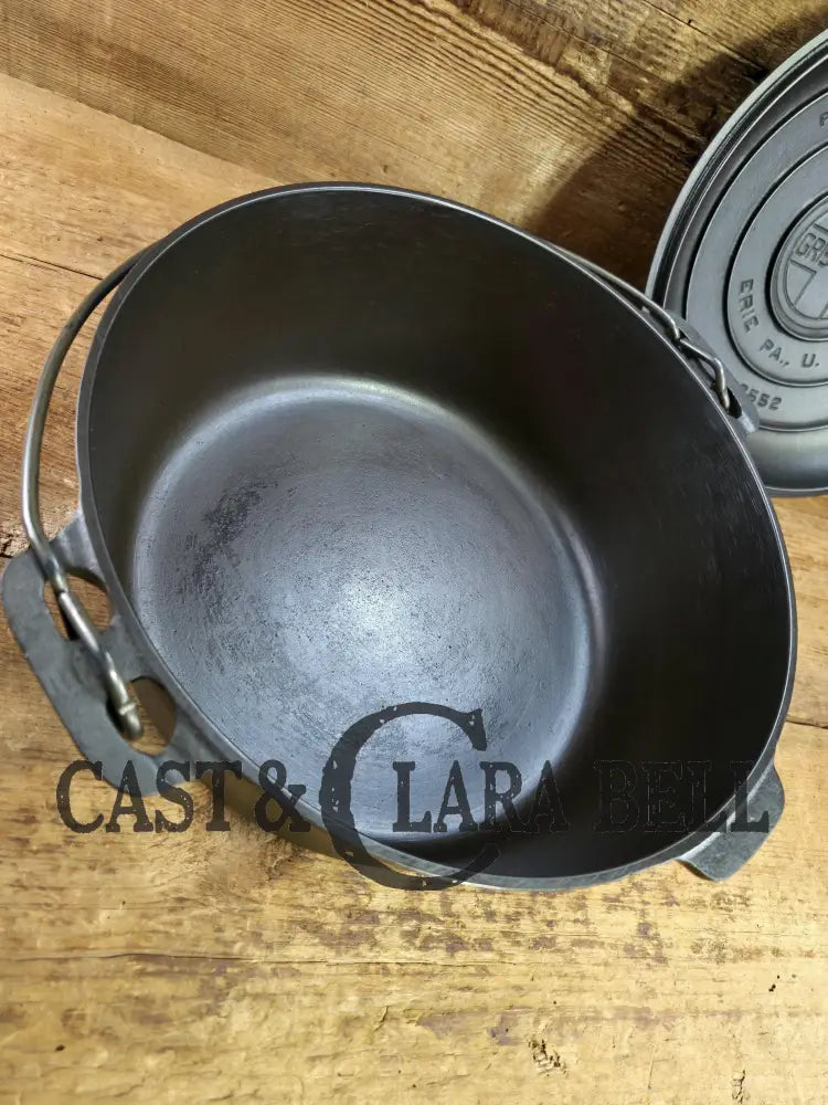 Beautiful 1920’s Griswold No. 9 Tite-Top Dutch Oven with Block Logo p/n 834 B Block Logo lid 2552 A. PERFECT for stews