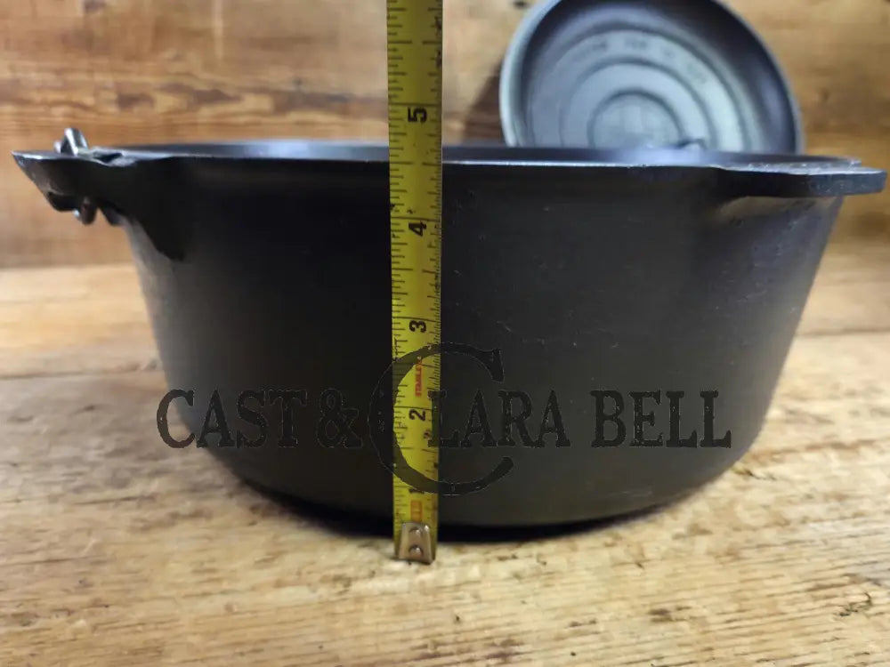 Beautiful 1920’s Griswold No. 9 Tite-Top Dutch Oven with Block Logo p/n 834 B Block Logo lid 2552 A. PERFECT for stews