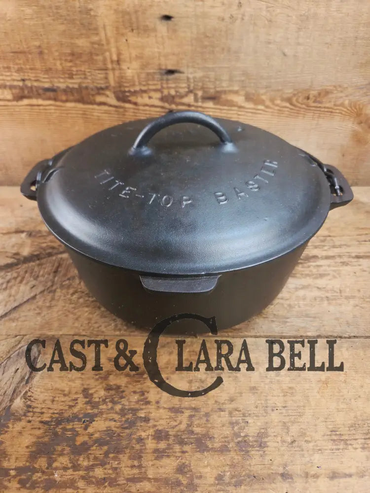Beautiful 1920’s Griswold No. 9 Tite-Top Dutch Oven with Block Logo p/n 834 C Block Logo lid 2552. PERFECT for stews