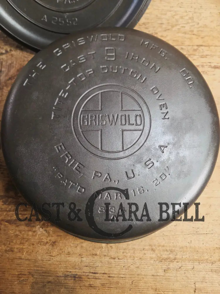 Beautiful 1920’s Griswold No. 9 Tite-Top Dutch Oven with Block Logo p/n 834 Slant Logo lid 2552. PERFECT for stews