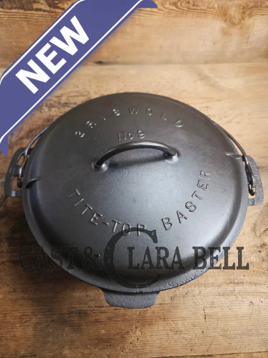 Beautiful 1920’s Griswold No. 9 Tite-Top Dutch Oven with Block Logo p/n 834 Slant Logo lid 2552. PERFECT for stews